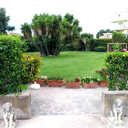 Speedy Lovely - 9 Fino A 52 Ospiti - Airport Aparthotel *