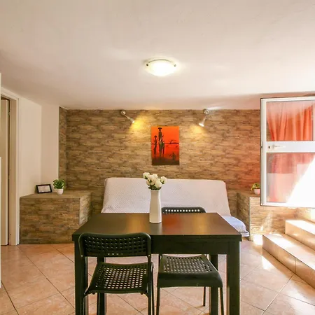 Speedy Lovely - 9 Fino A 52 Ospiti - Airport Aparthotel