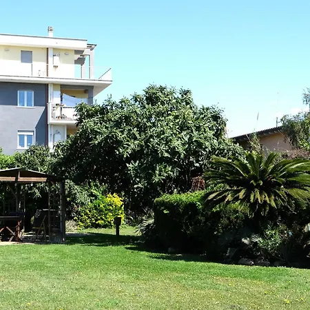 Speedy Lovely - 9 Fino A 52 Ospiti - Airport Aparthotel *