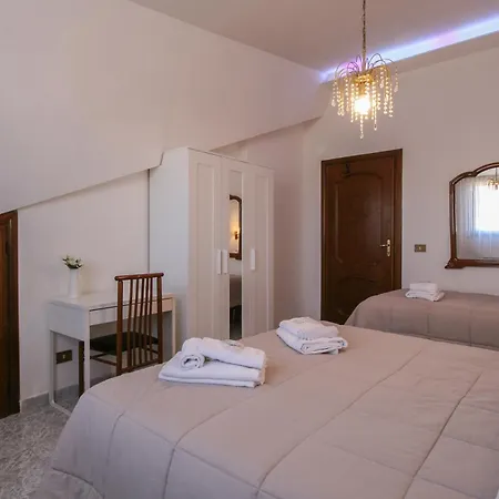 Speedy Lovely - 9 Fino A 52 Ospiti - Airport Aparthotel *