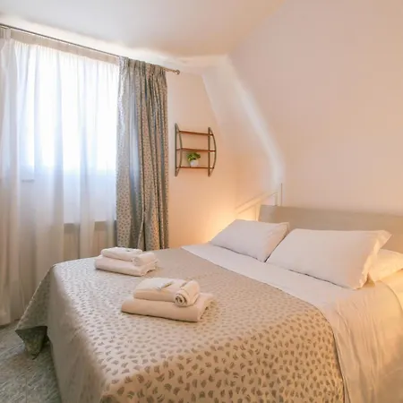 Speedy Lovely - 9 Fino A 52 Ospiti - Airport Aparthotel Fiumicino