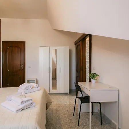 Aparthotel Speedy Lovely - 9 Fino A 52 Ospiti - Airport