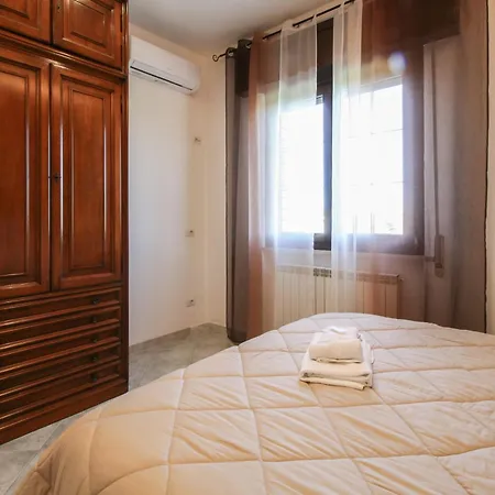 Aparthotel Speedy Lovely - 9 Fino A 52 Ospiti - Airport