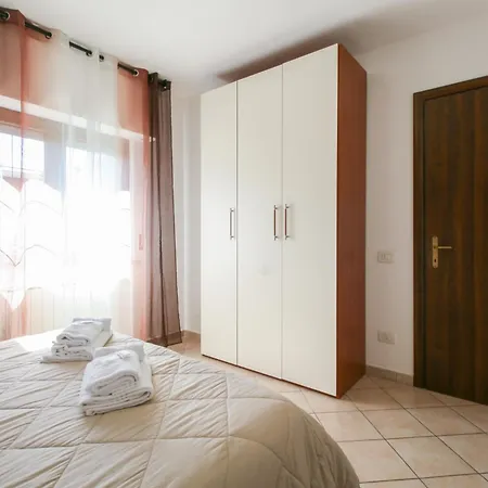 Aparthotel Speedy Lovely - 9 Fino A 52 Ospiti - Airport *